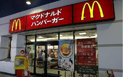 【マクドナルド】「ハンバーガーが生肉だった」暴露が続出→広報「マックの肉は生でも安全。安心して」 【マクドナルド】「ハンバーガーが生肉だった」暴露が続出→広報「マックの肉は生でも安全。安心して」