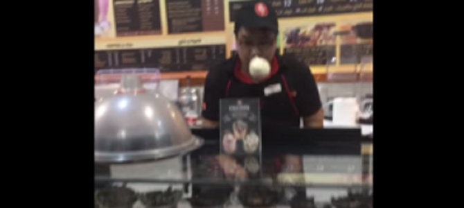 アイスが空中浮いてる！カタールのアイス屋の曲芸アイスメイキング技術！！