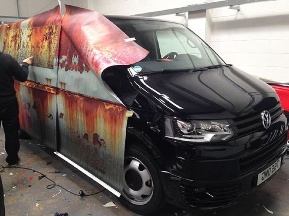 rusty-car-vinyl-wrap-vw-van-clyde-wraps-11r