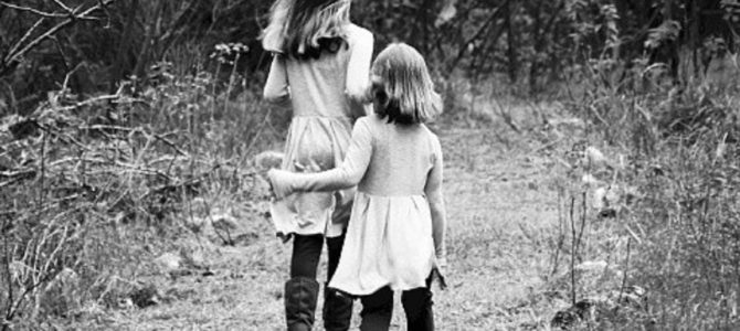 ナイツ塙も幼い頃、車から降ろされ置き去りに。歩いて帰ると決心したその時… ナイツ塙も幼い頃、車から降ろされ置き去りに。歩いて帰ると決心したその時…