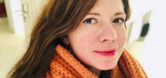 反プーチンのロシア人記者がキエフで取材中にロケット弾を受けて死亡