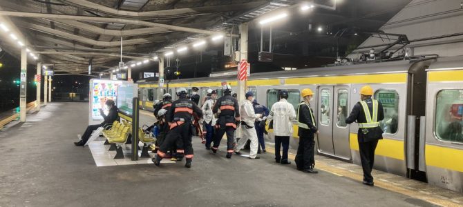 中央・総武線各停 東船橋駅で人身事故