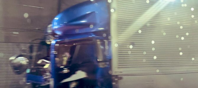 新東名　本宮山トンネル付近で事故