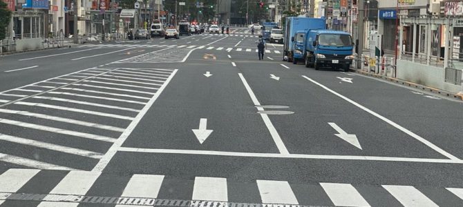 東京都台東区　上野広小路交差点で事故
