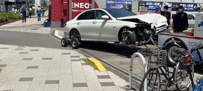 神戸 長田区東尻池町で大規模事故