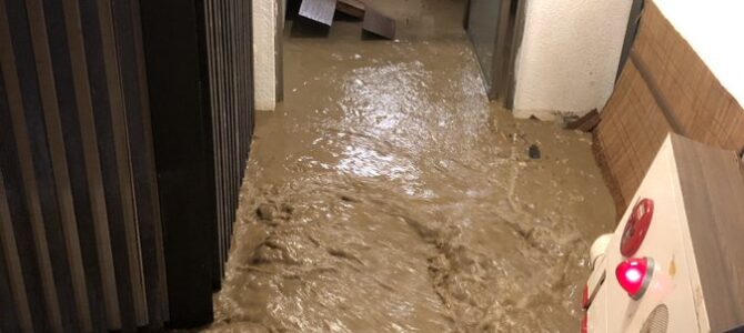 静岡市の 「油山温泉」が床上浸水で大惨事! 「宿の中が川になった、しばらく営業出来なさそう」 静岡市の 「油山温泉」が床上浸水で大惨事! 「宿の中が川になった、しばらく営業出来なさそう」