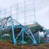 【台風7号】奈良のゴルフ練習場、高さ45mの支柱が倒壊