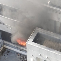 福岡市地下鉄箱崎線 箱崎九大前駅付近で火事