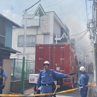 横浜市磯子区　京急杉田駅前で火事