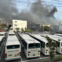 大阪市西成区　新今宮駅近くで火事