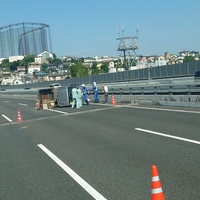 第三京浜 上り 都筑IC付近で事故