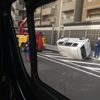 阪神高速環状線　湊町手前で事故