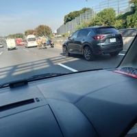 保土ヶ谷バイパス　横浜市旭区南本宿IC付近で事故