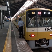 京急本線　神奈川駅で人身事故