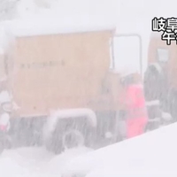 名神高速で立往生 名神高速で立往生