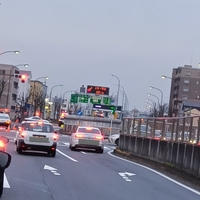 愛知県名古屋市千種区 　名古屋高速 春岡インター入口付近で事故
