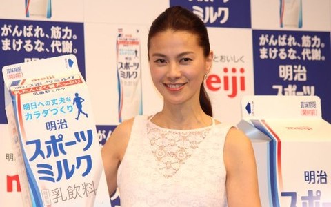 【動画】江角マキコ起用のCMが打ち切り！落書き行為でタレント生命の危機…