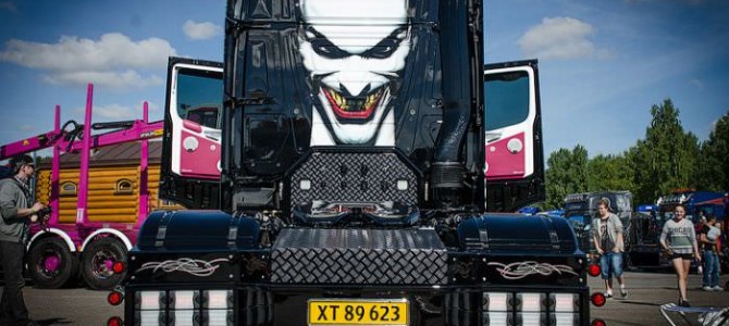 世界のデコトラ大集合！　ーアメコミから近未来的デザインまで!!