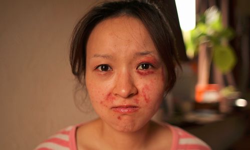 どうしたらDVは無くなるの？「あなただったらどうする？」　DV撲滅のための自動販売機が注目！