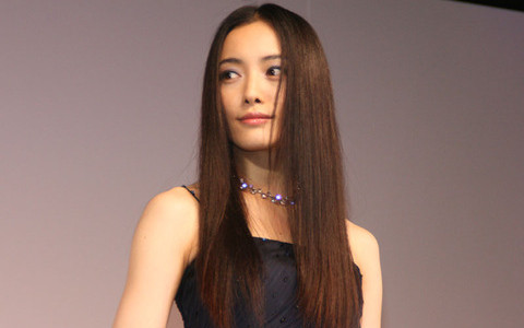 仲間由紀恵が5億円の新居を現金購入!?!? 仲間由紀恵が5億円の新居を現金購入!?!?