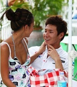 あびる優と小林可夢偉の別れた原因の女性が・・・あのセクシーA●女優!? あびる優と小林可夢偉の別れた原因の女性が・・・あのセクシーA●女優!?