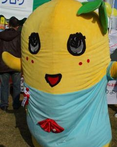 【衝撃】ふなっしーの中の人が盗撮される！？