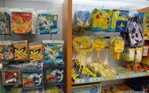【違法です】ディズニーやポケモンのグッズを勝手に作って販売!! 【違法です】ディズニーやポケモンのグッズを勝手に作って販売!!