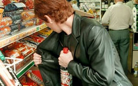 「万引きなう(笑)」で炎上→「釣りでしたw」勝利宣言→学校に呼び出されて処分待ちに…… 「万引きなう(笑)」で炎上→「釣りでしたw」勝利宣言→学校に呼び出されて処分待ちに……