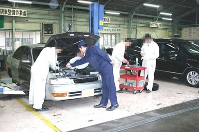 刑務所で車検を誰でも安くやってくれることが判明！？