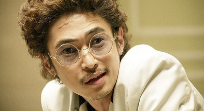 【バカップル】窪塚洋介、恋人・PINKYと『ジョジョ』コスプレでラブラブ♡