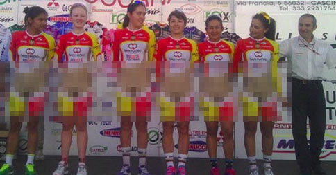 コロンビアの女子自転車チームのユニフォームが目のやり場に困ると物議に…目のやり場に困ってしまう！