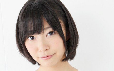 指原莉乃が太りすぎて三段腹になる！？