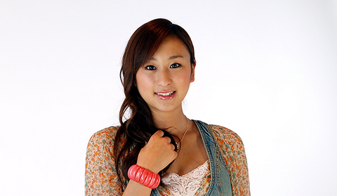 浅田舞が金髪ヒョウ柄ギャル姿の写真を公開♡