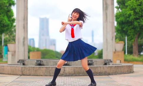 神カワイイ！！！女子高生が妖怪ウォッチのエンディングを実演した動画が話題に！！