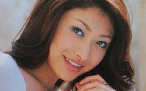 山田優が髪をピンクにイメチェンした結果♡