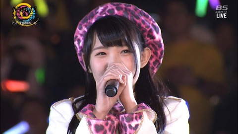 【NMB48】 ポスト山田菜々の合格者『植村梓』のプライベートが流出！彼氏との過激キス画像も発見される