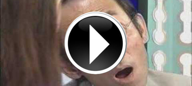 笑ったら負け！！