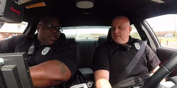 あのノリノリ警官が友達を連れてきた！二人でノリノリパトロール！！