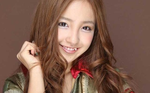 板野友美のナチュラルメイクに大絶賛の声