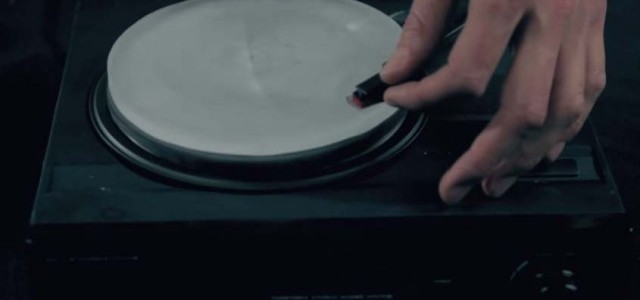 たった１度しか聴けない「氷のレコード」