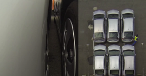 たった1.5cmの隙間！車を船に積み込むアルバイトをしている女性の駐車テクがすごい！！