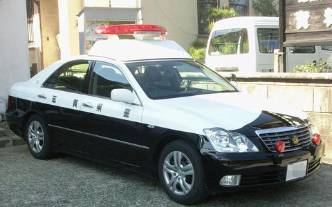 パトカーが事故ってる！！！！