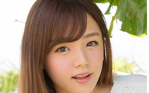 篠崎愛がイ.ホンギとの問題に謝罪「申し訳ありませんでした」