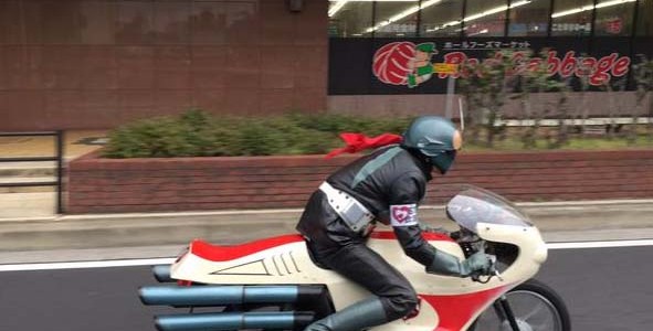 北九州市に「仮面ライダー１号」が参上！　その正体は？？