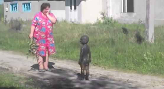 小型宇宙人？！オバちゃんも呆れ果てる衝撃の正体とは？！