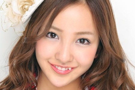 【悲報】板野友美のプリクラにファンから「人じゃないみたい！」