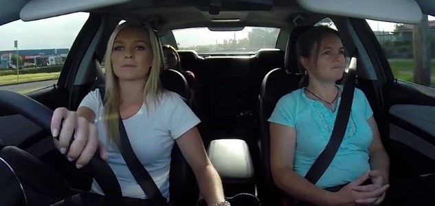 19歳の息子を亡くしたお母さん。ラジオ局からプレゼントに涙… 19歳の息子を亡くしたお母さん。ラジオ局からプレゼントに涙…