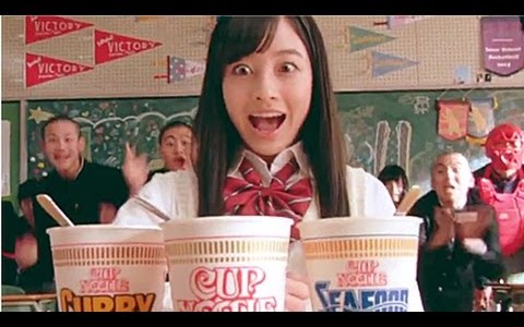 橋本環奈さんが「バカッコイイ」 動画に挑戦！CG・合成一切無しで600回以上のリテイクの末の気合と根性のCM！！