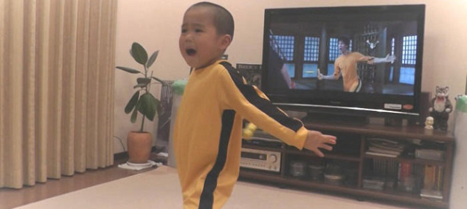 世界が認めた！5歳の少年が演じるブルース・リーのモノマネが凄すぎると話題に！