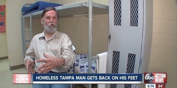 その理由にビックリ！ホームレス男性、僅か数日で大金持ちになり家を買う